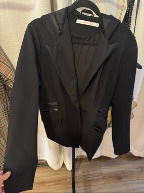 NWOT blanc noir Black Hooded Tailored Blazer - women’s XL